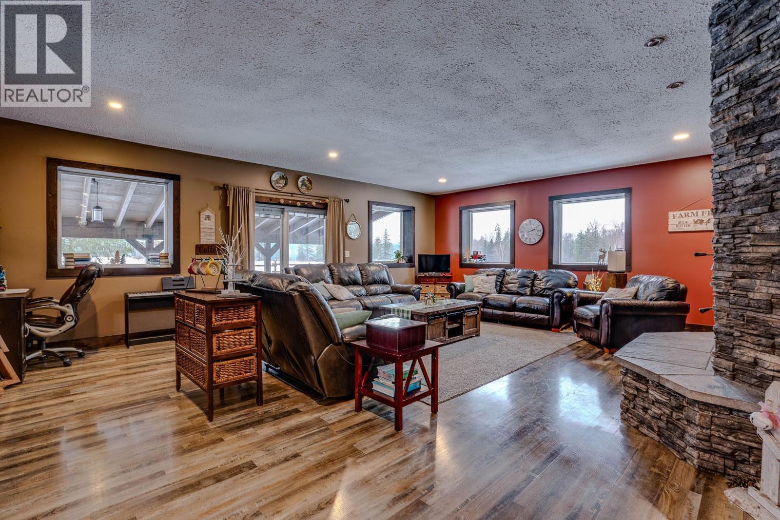 26 Byers Road Property Photo 11