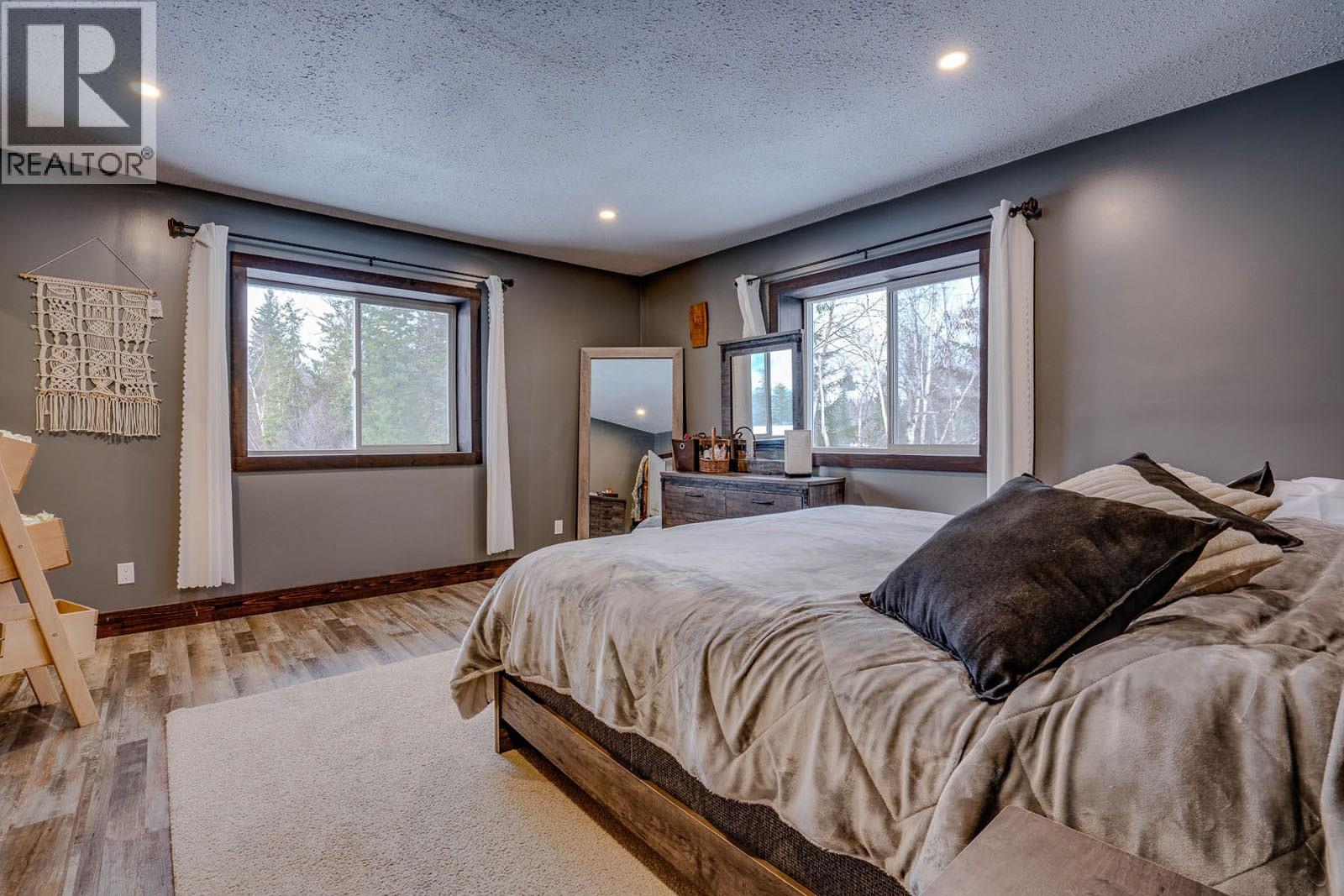 26 Byers Road Property Photo 16