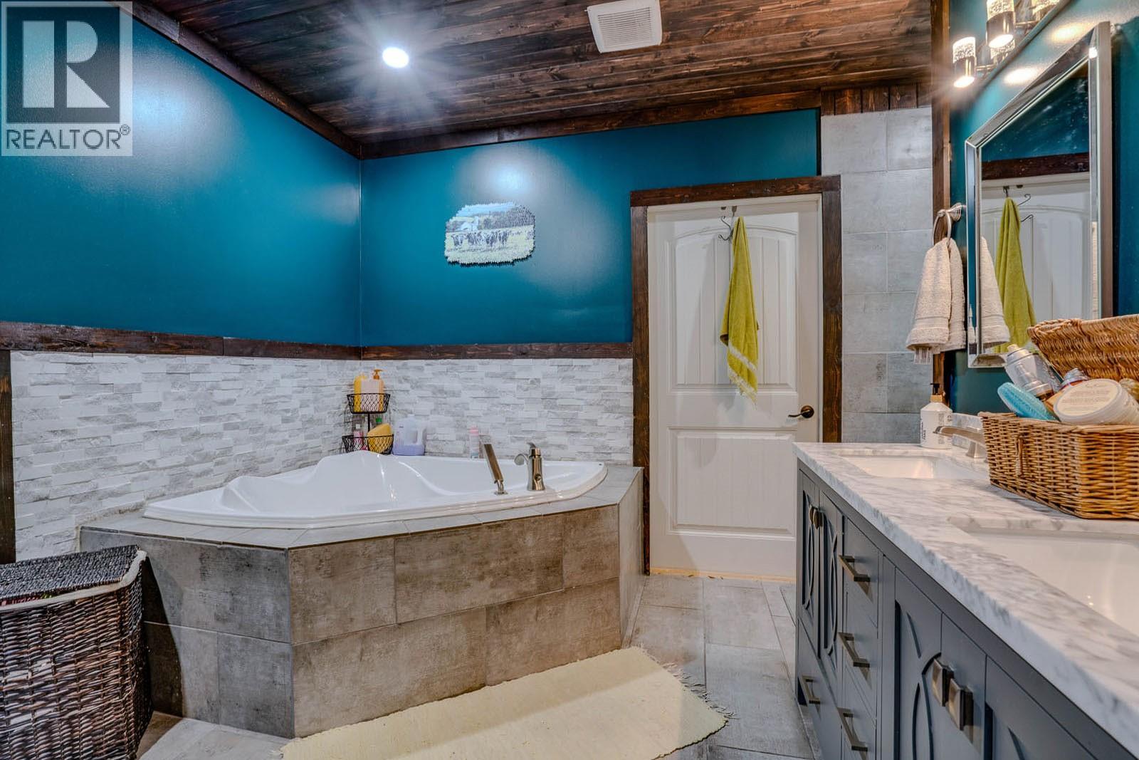 26 Byers Road Property Photo 20