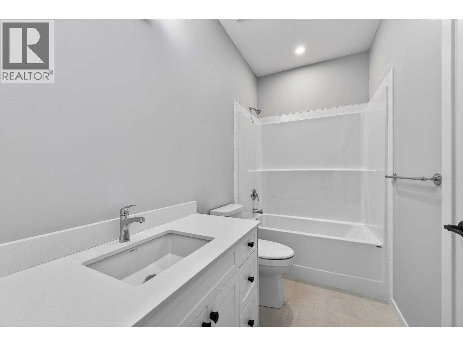 3279 B Schubert Road Property Photo 18