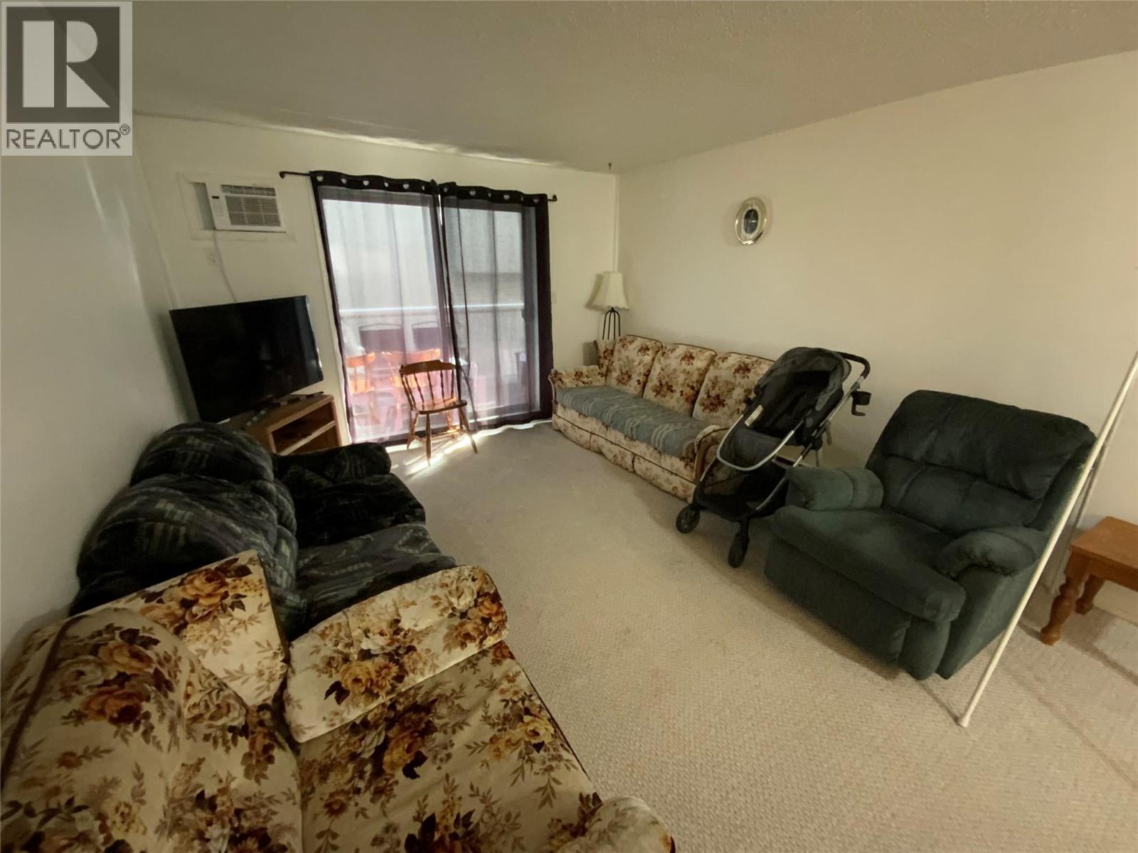 803 Fairview Road Unit# 203 Property Photo 4