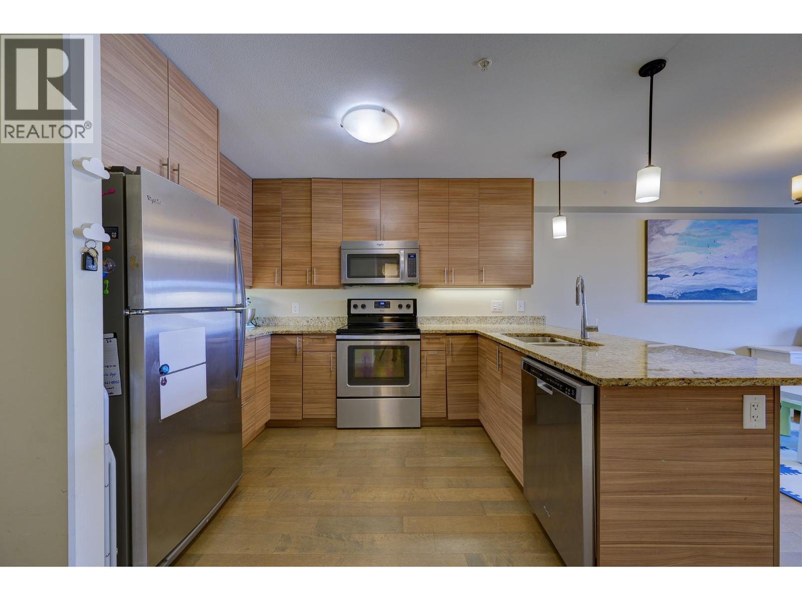 689 Tranquille Road Unit# 324 Property Photo 3