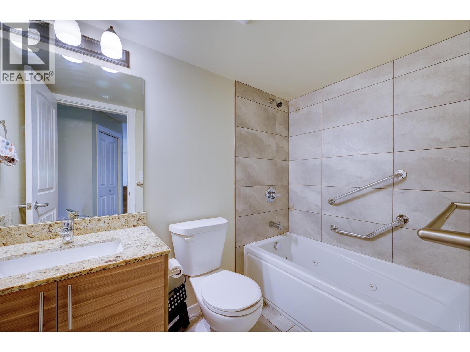689 Tranquille Road Unit# 324 Property Photo 11