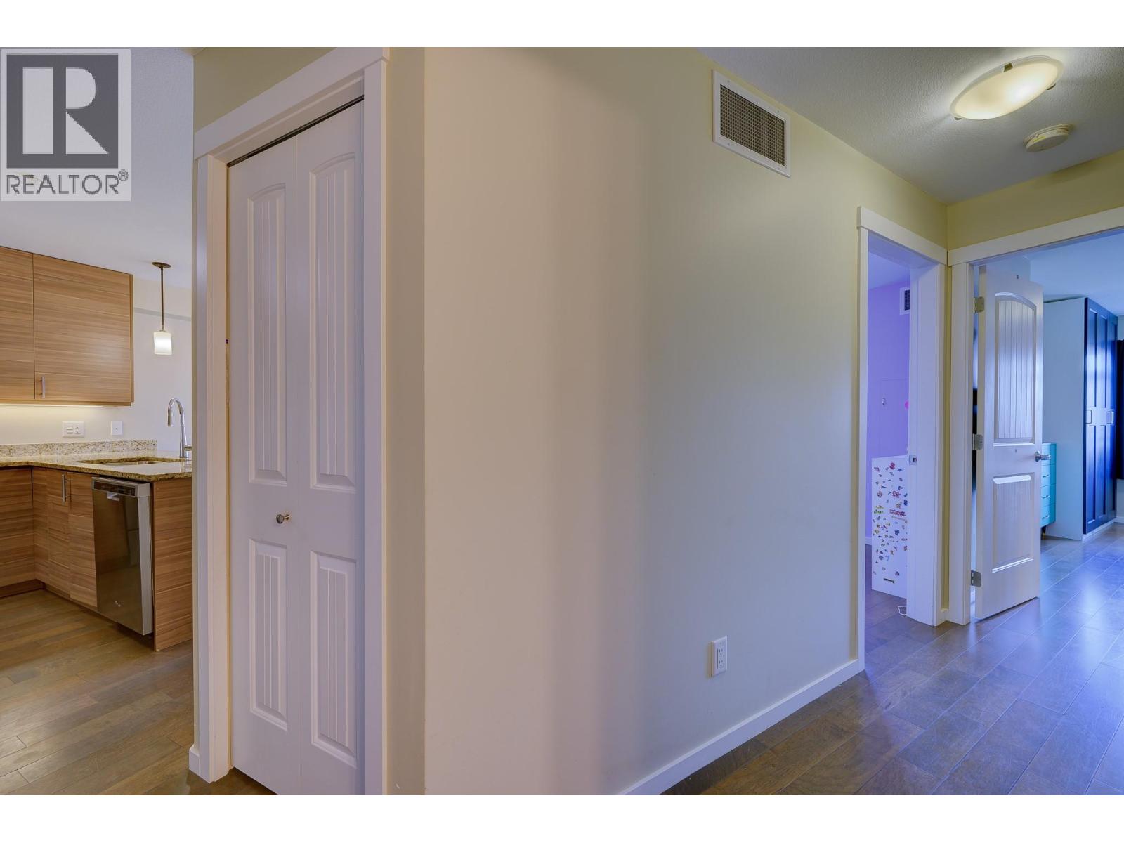 689 Tranquille Road Unit# 324 Property Photo 12