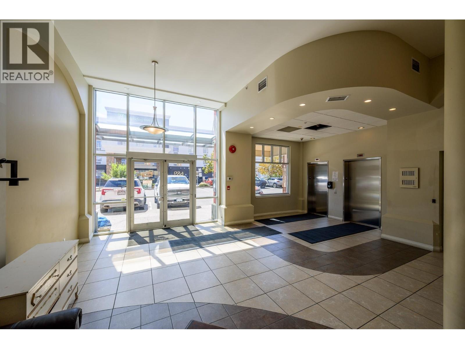 689 Tranquille Road Unit# 324 Property Photo 15