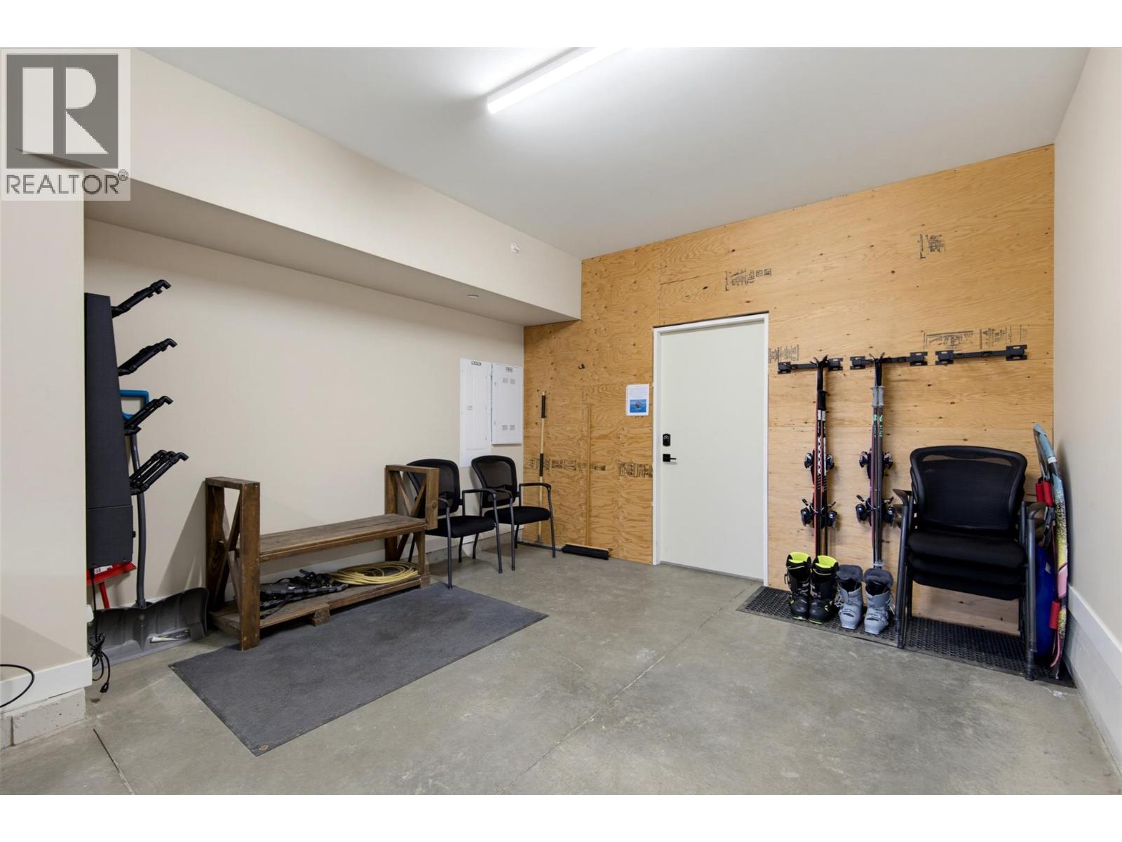 5050 Valley Drive Unit# 2 Property Photo 35
