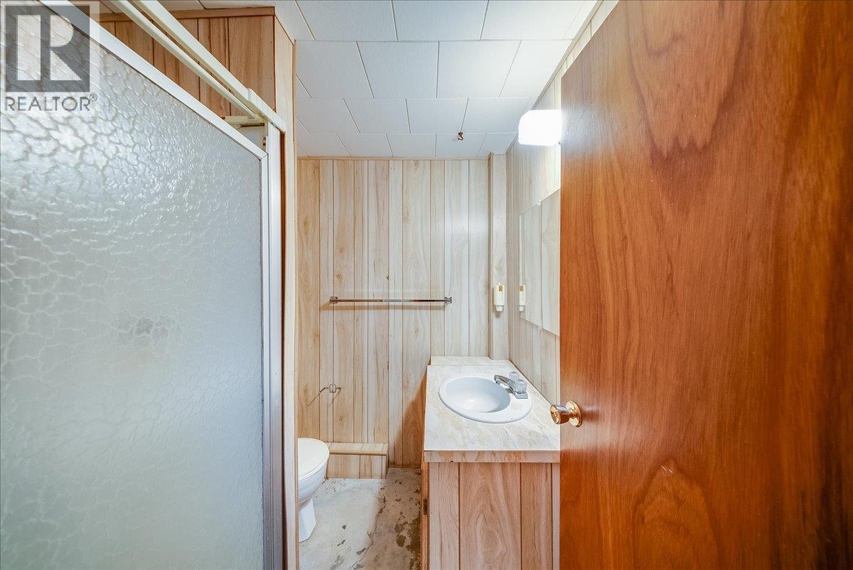 706 Hermia Crescent Property Photo 23