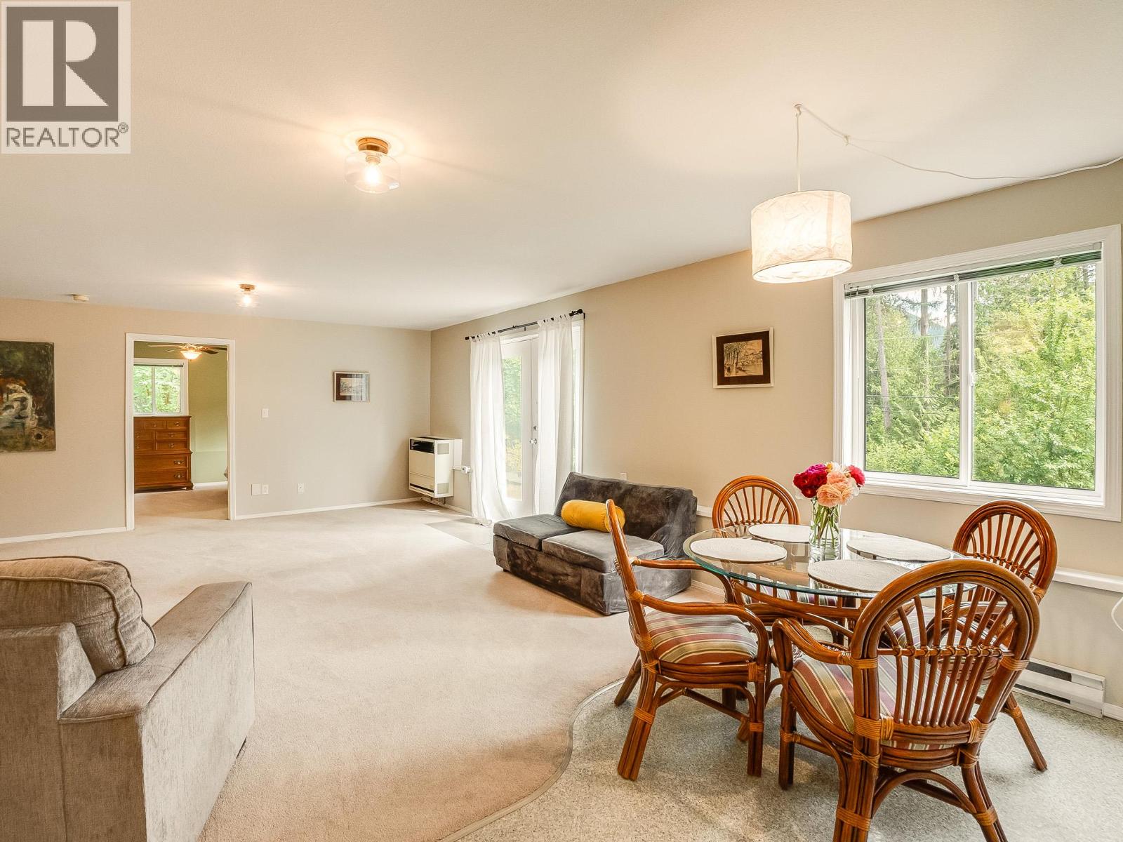 5648 Longbeach Road Property Photo 14