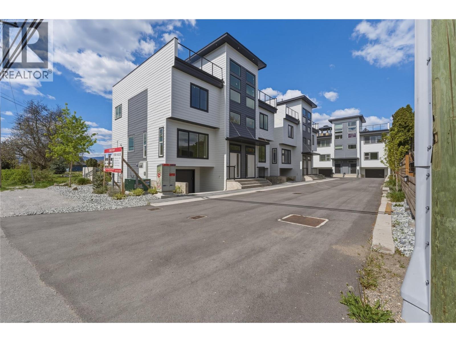 5661 Okanagan Landing Road Unit# 3 Property Photo 1