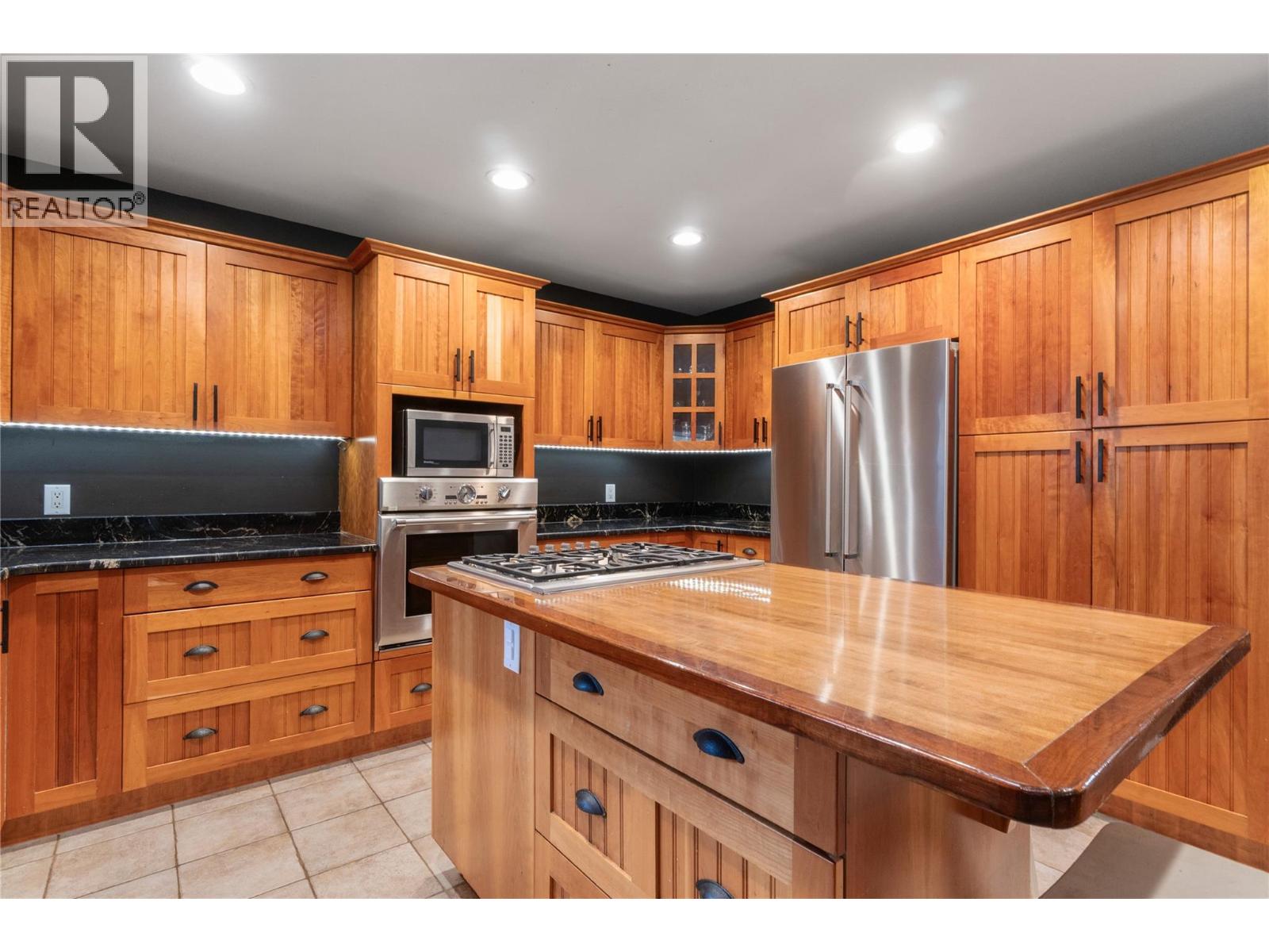 3960 50 Street Ne Property Photo 19