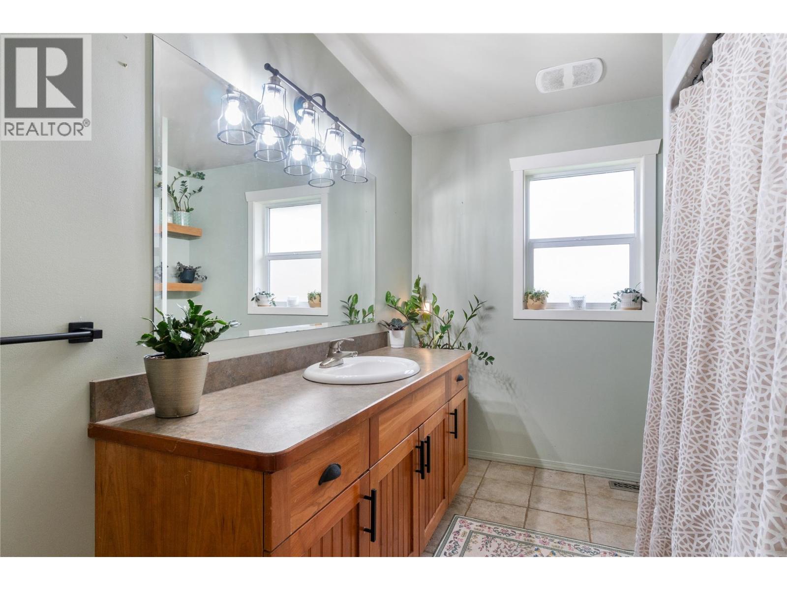 3960 50 Street Ne Property Photo 25