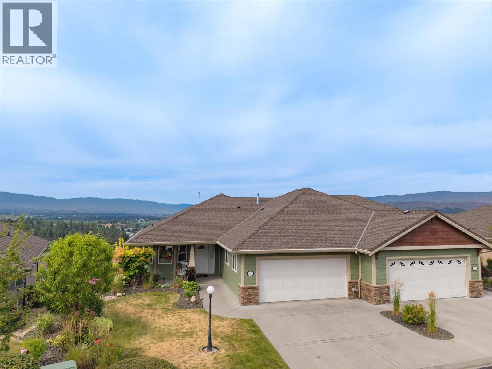 5205 Sandhills Drive Property Photo 1