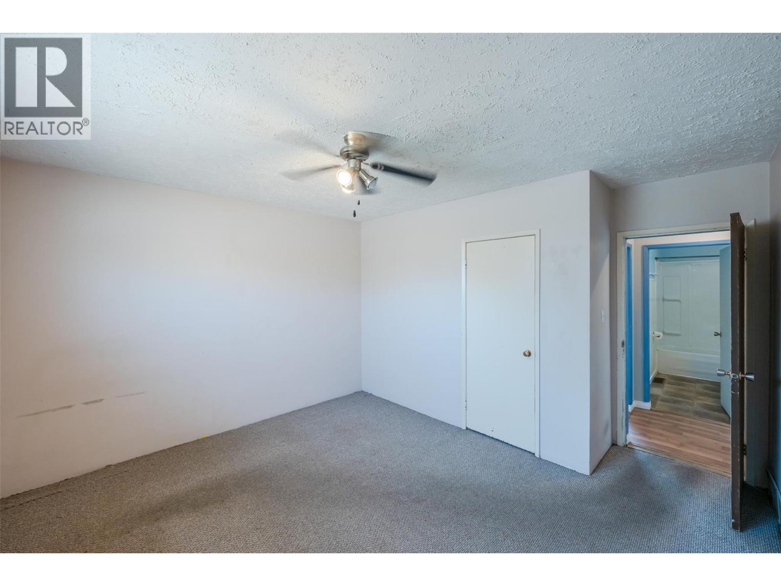 8903 74th Avenue Property Photo 20