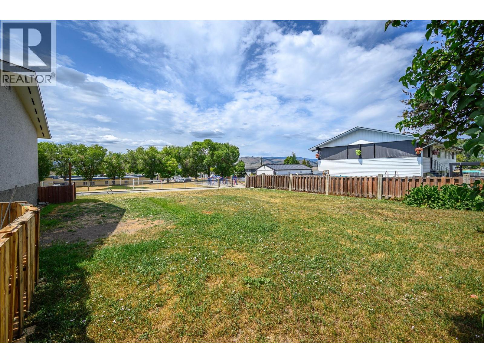 3401 12 Street Property Photo 8