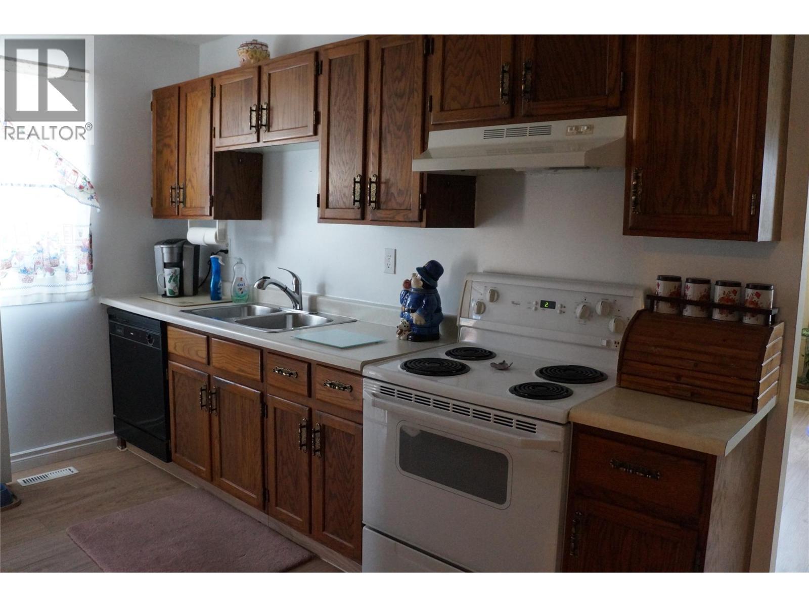 1243 Pinyon Road Property Photo 4