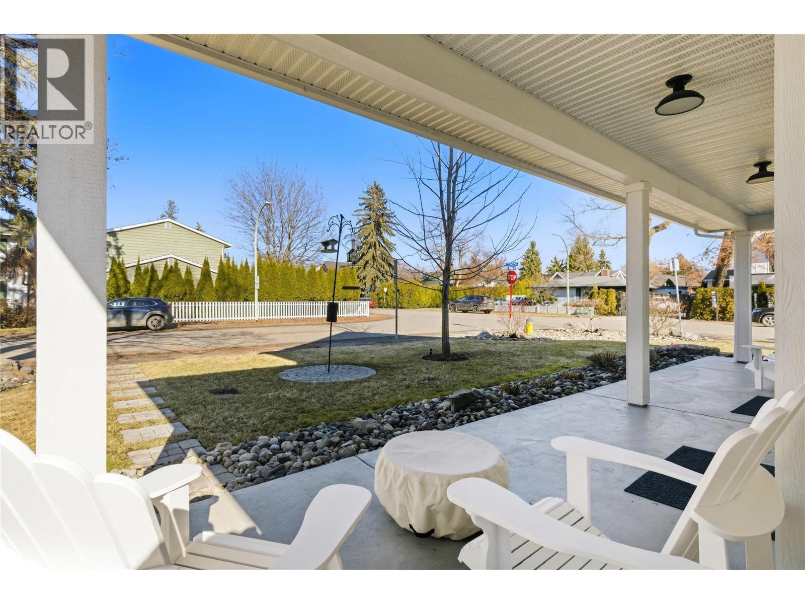 2050 Long Street Property Photo 11