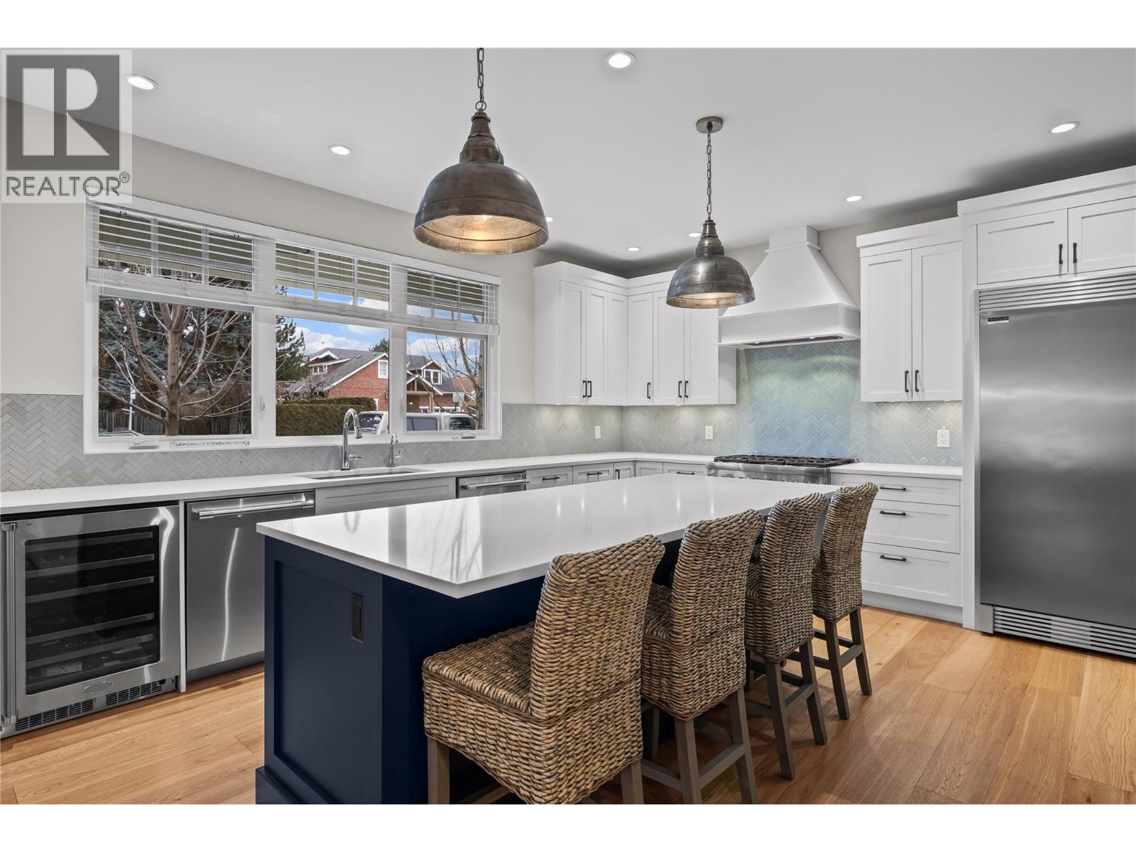 2050 Long Street Property Photo 16