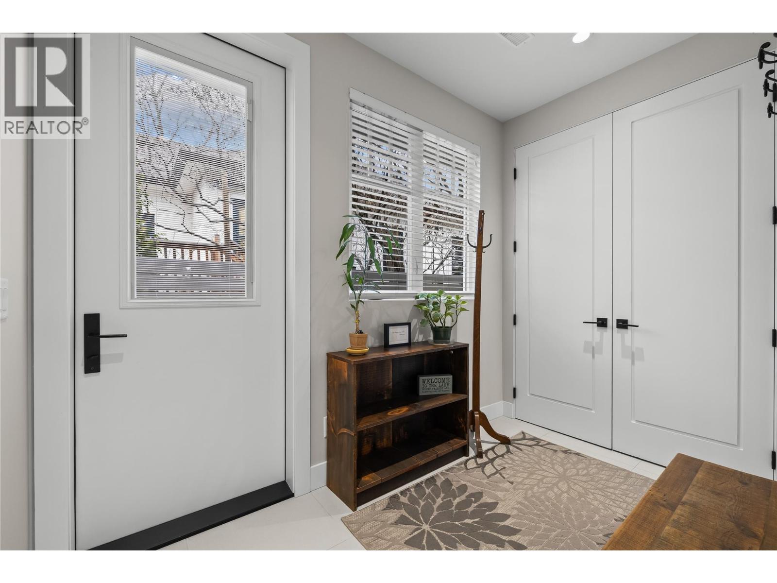 2050 Long Street Property Photo 25