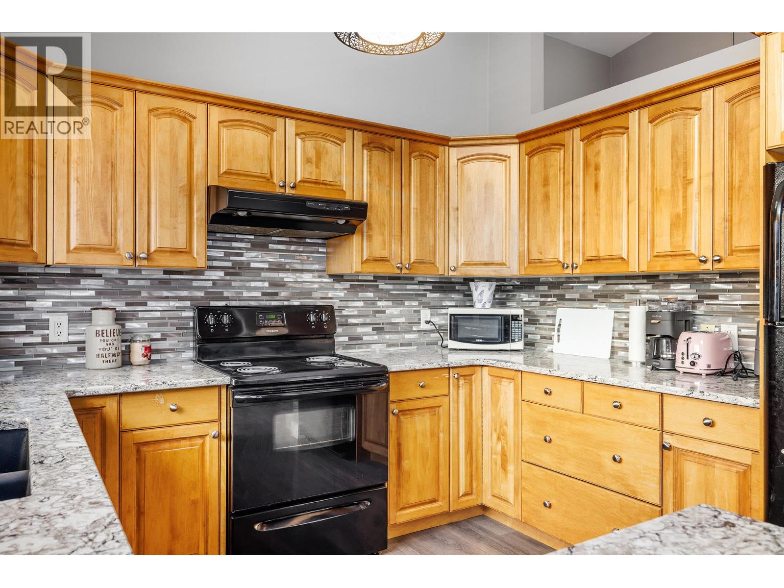 11591 Artela Drive Property Photo 8