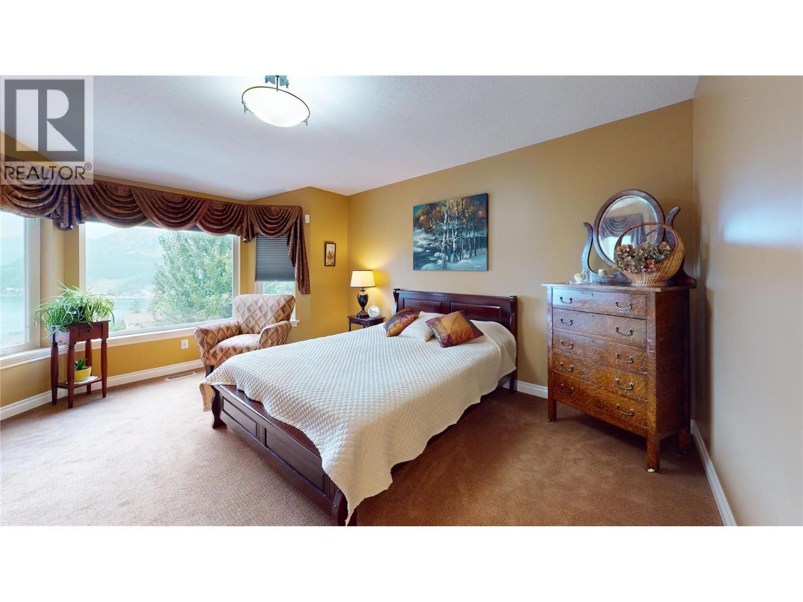 2595 Golf Course Drive Property Photo 18