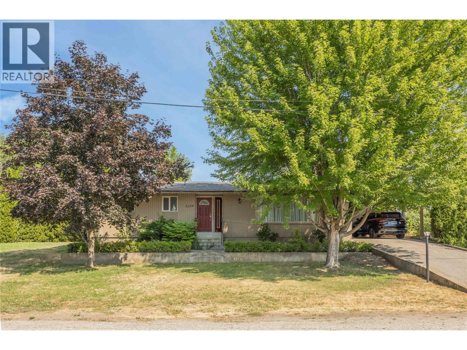 3259 St Amand Road Property Photo 3