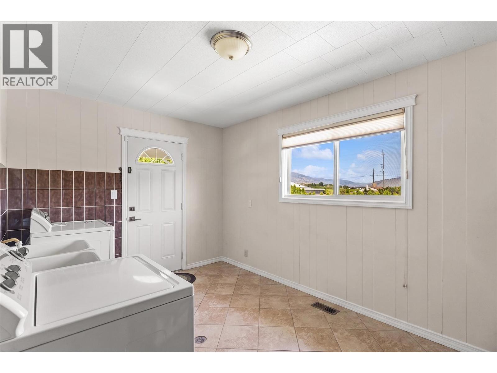 6012 107th Street Property Photo 39