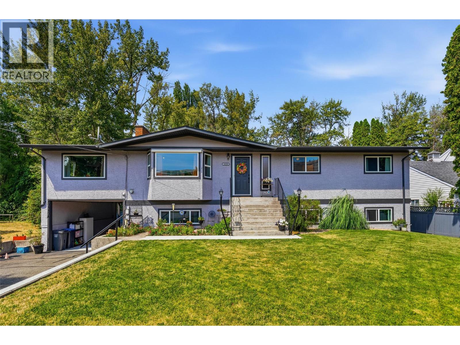 10330 Meadow Road Property Photo 1