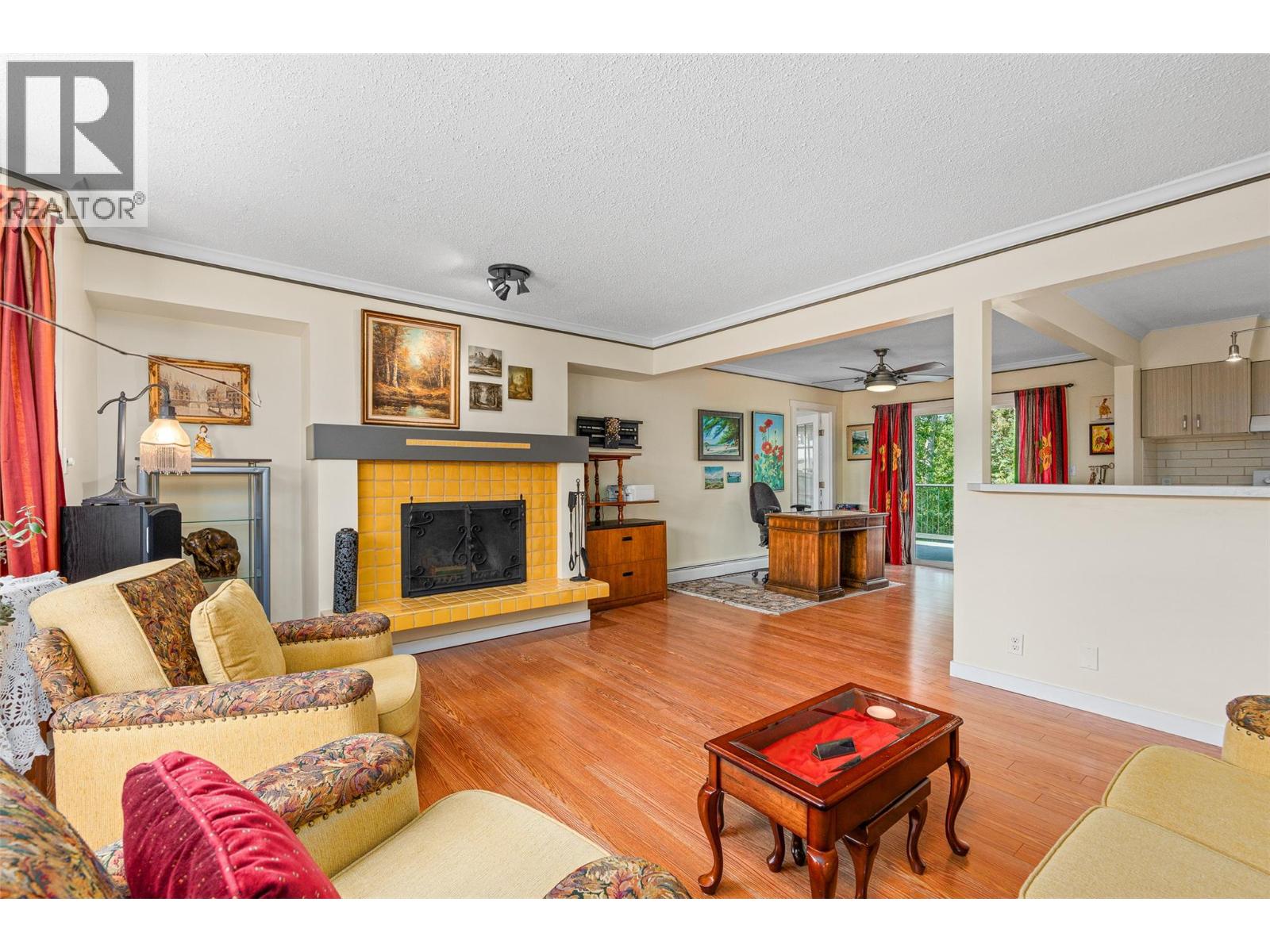 10330 Meadow Road Property Photo 13