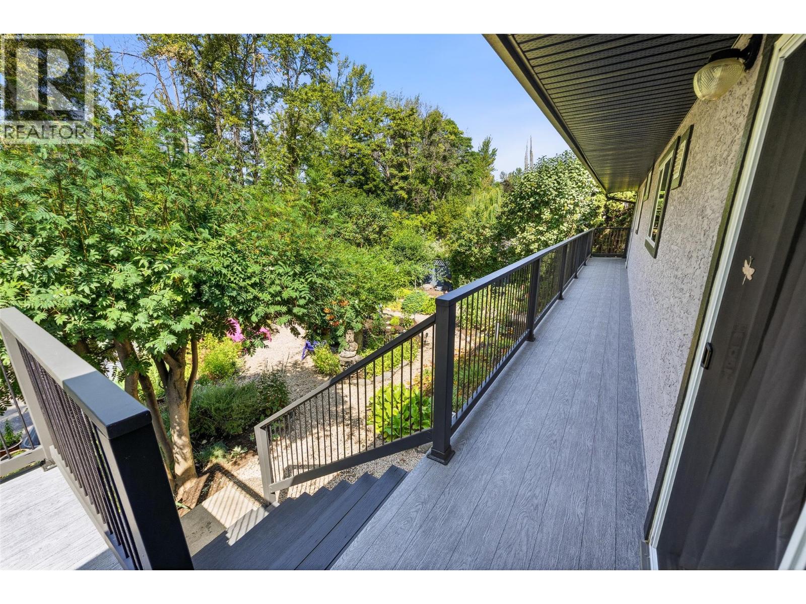 10330 Meadow Road Property Photo 25