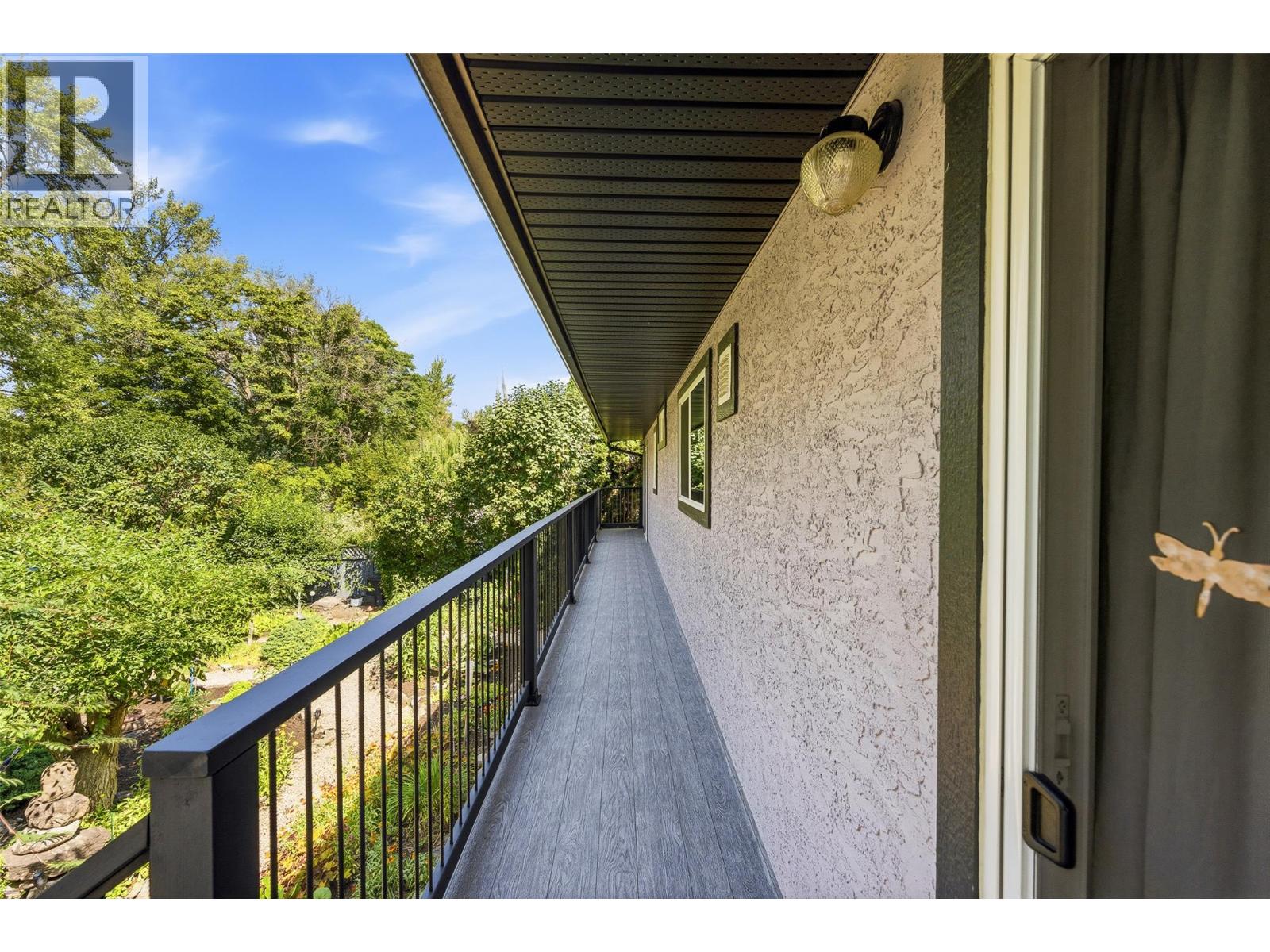 10330 Meadow Road Property Photo 26
