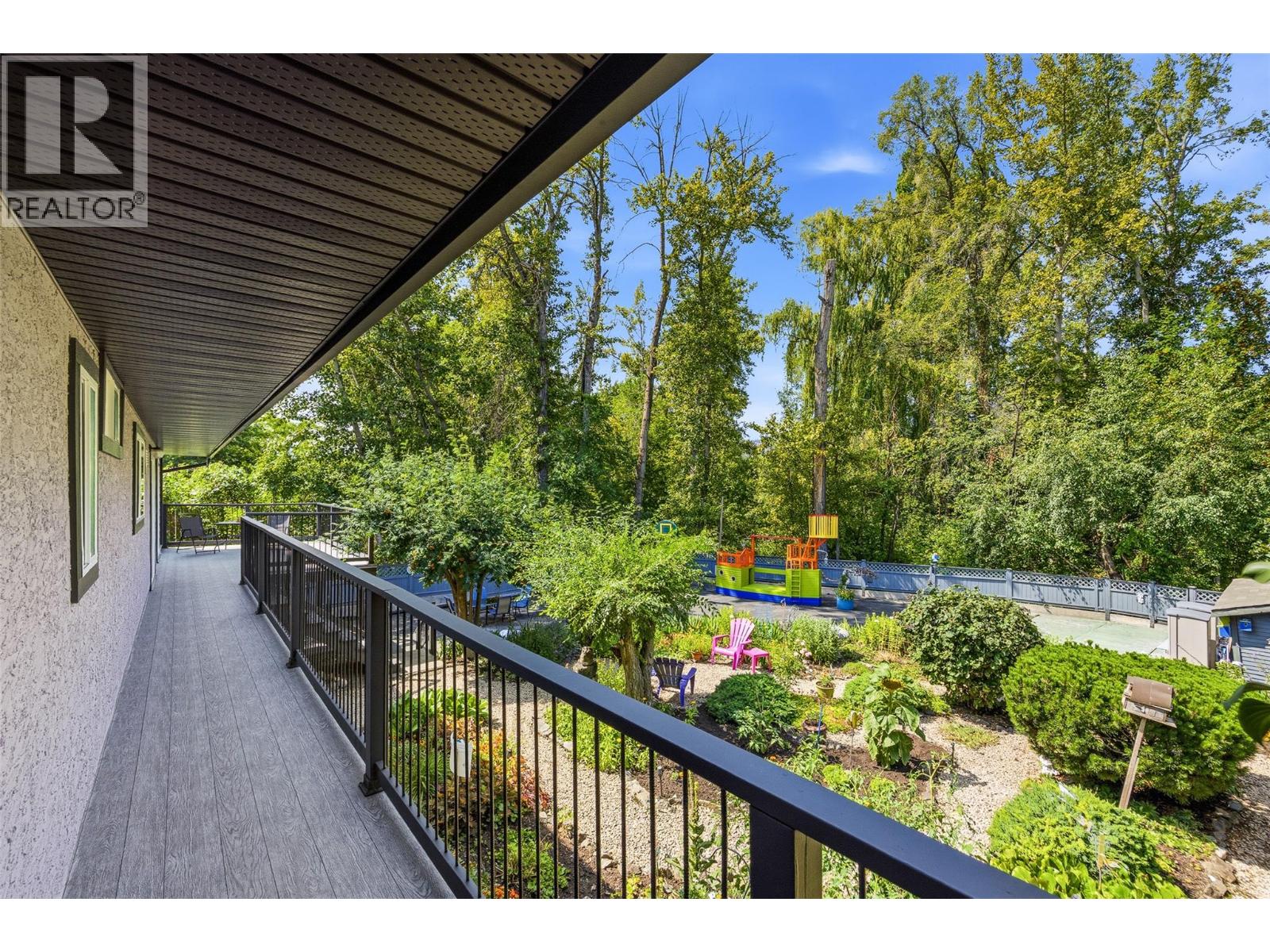 10330 Meadow Road Property Photo 27