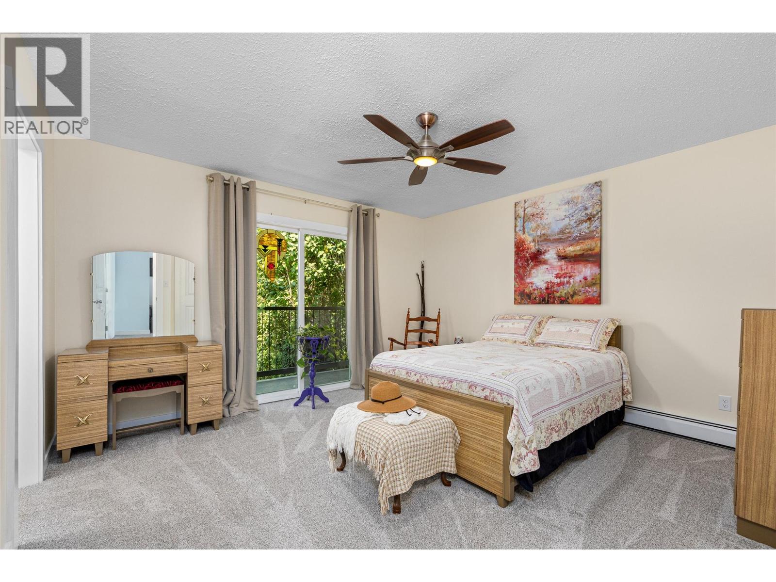 10330 Meadow Road Property Photo 28