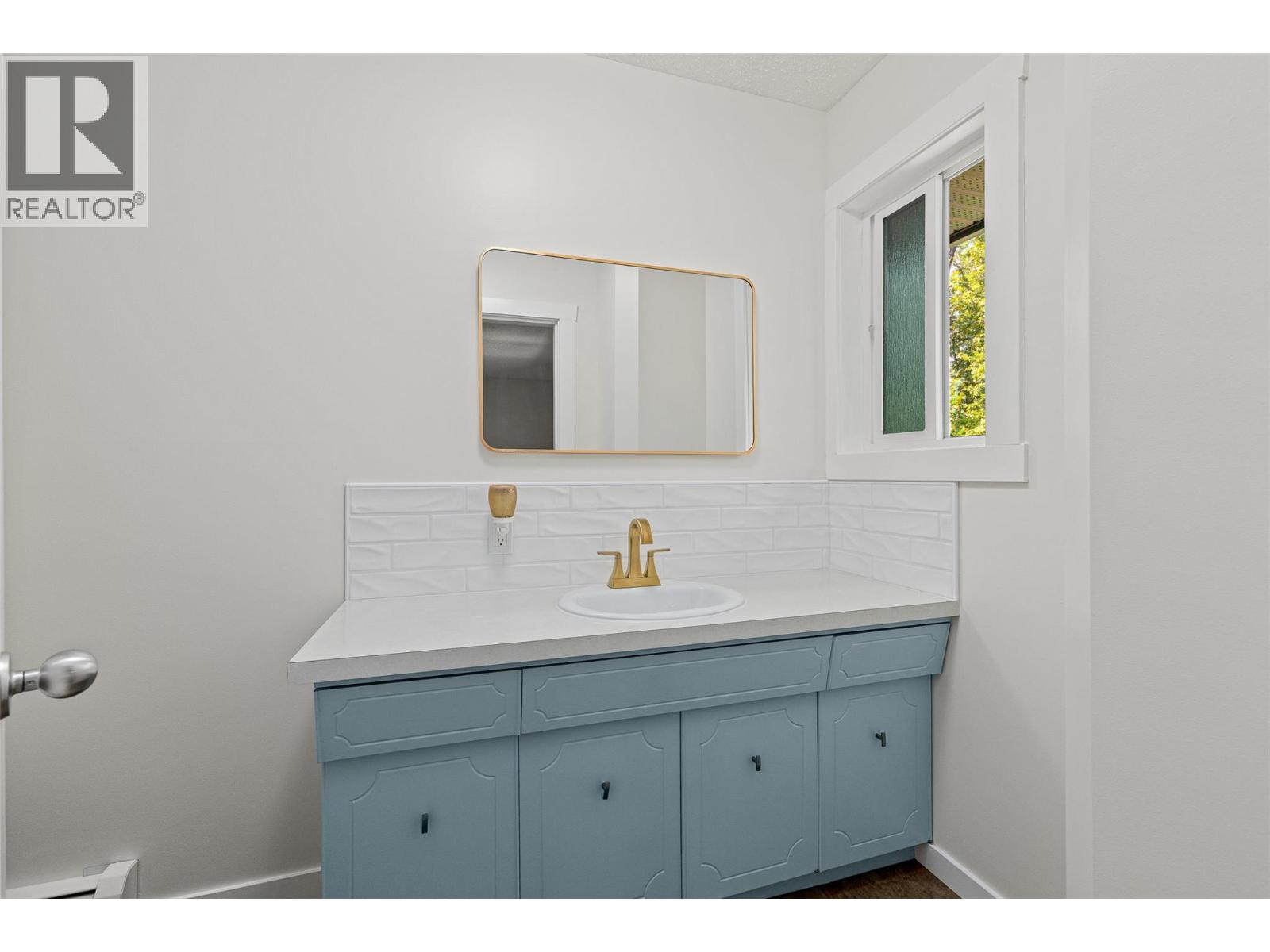 10330 Meadow Road Property Photo 30
