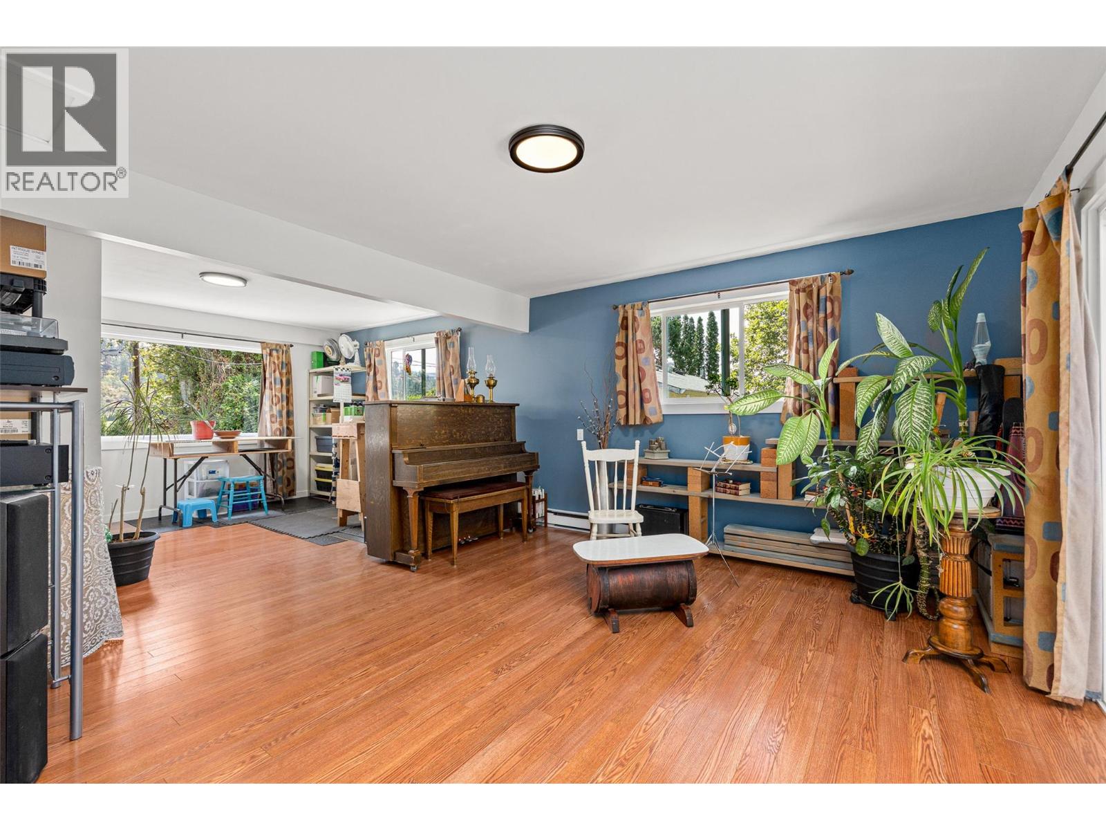 10330 Meadow Road Property Photo 34
