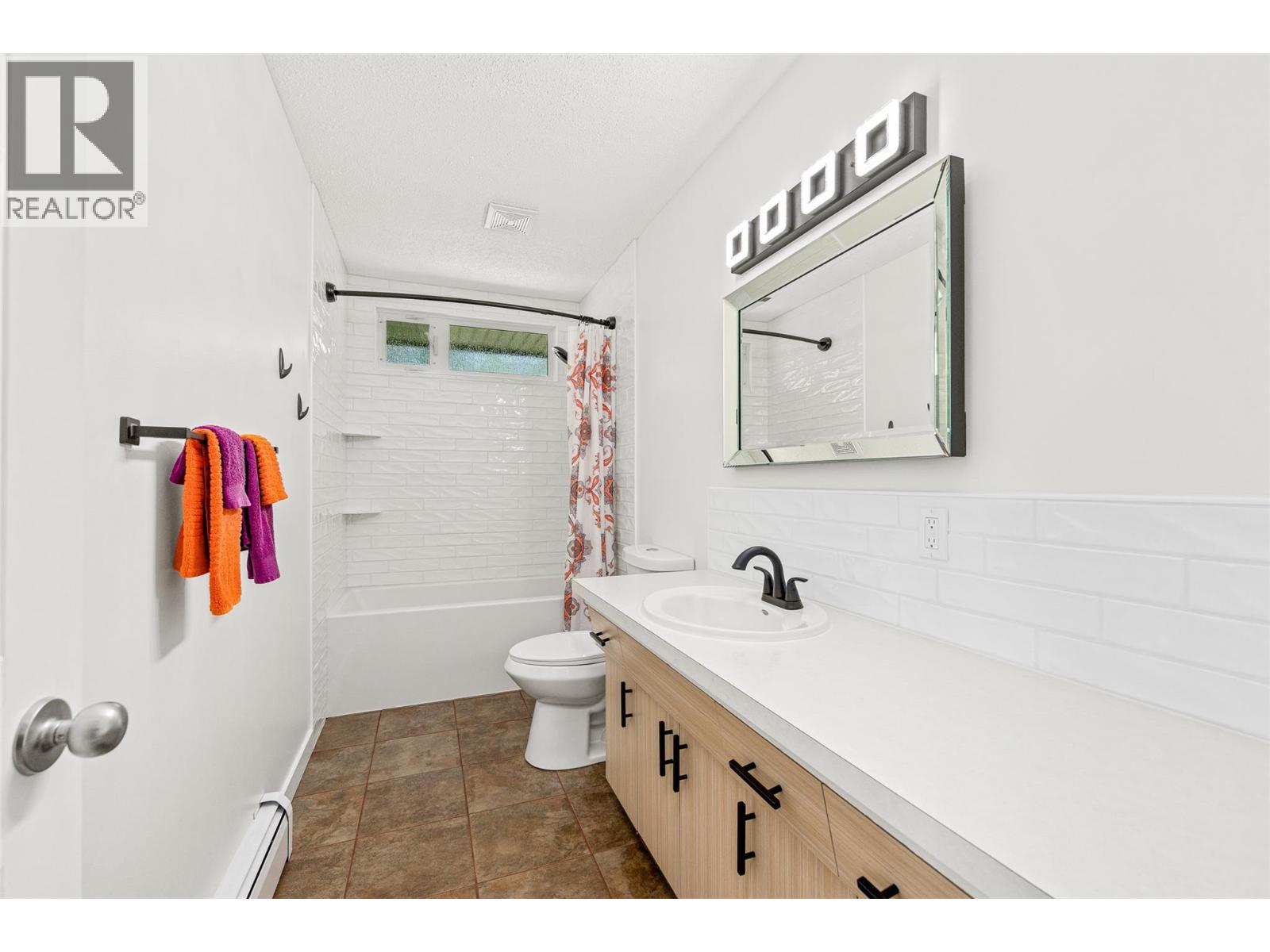 10330 Meadow Road Property Photo 37