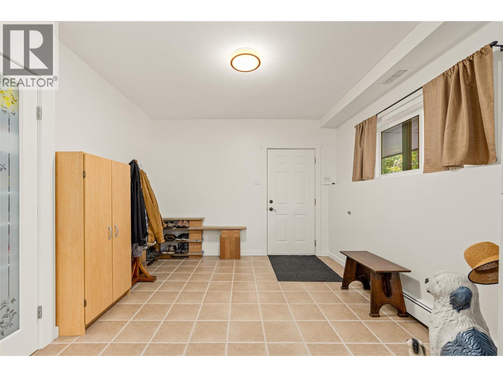10330 Meadow Road Property Photo 38