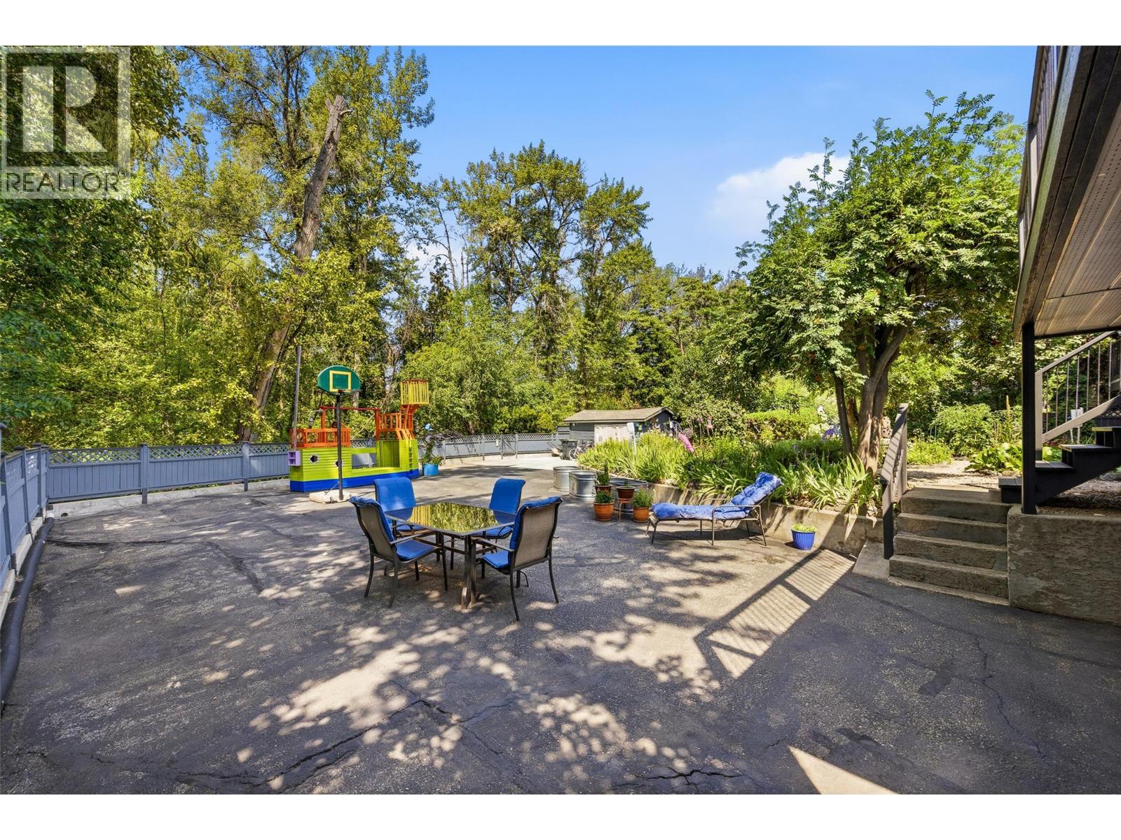 10330 Meadow Road Property Photo 52