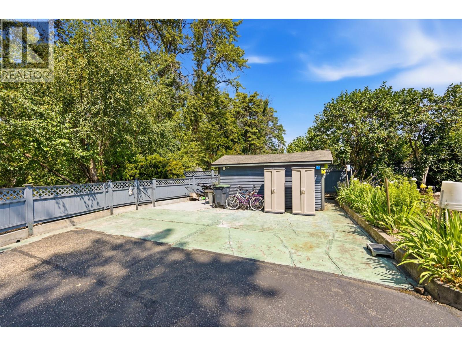 10330 Meadow Road Property Photo 60