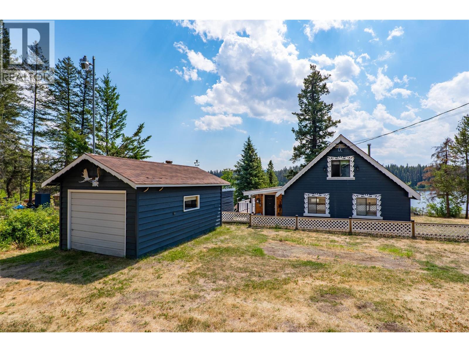 5048 Lauder Road Property Photo 1