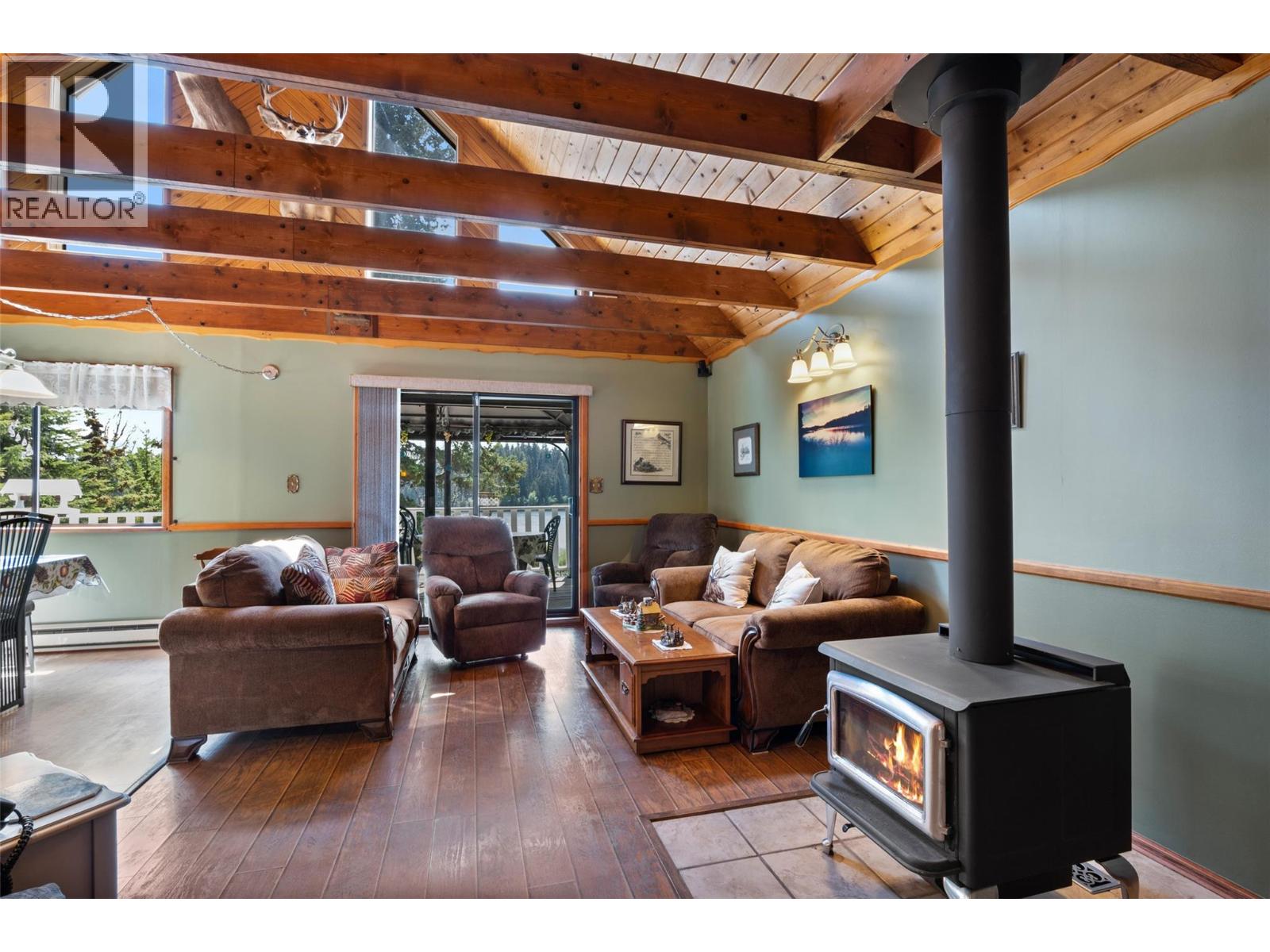5048 Lauder Road Property Photo 4