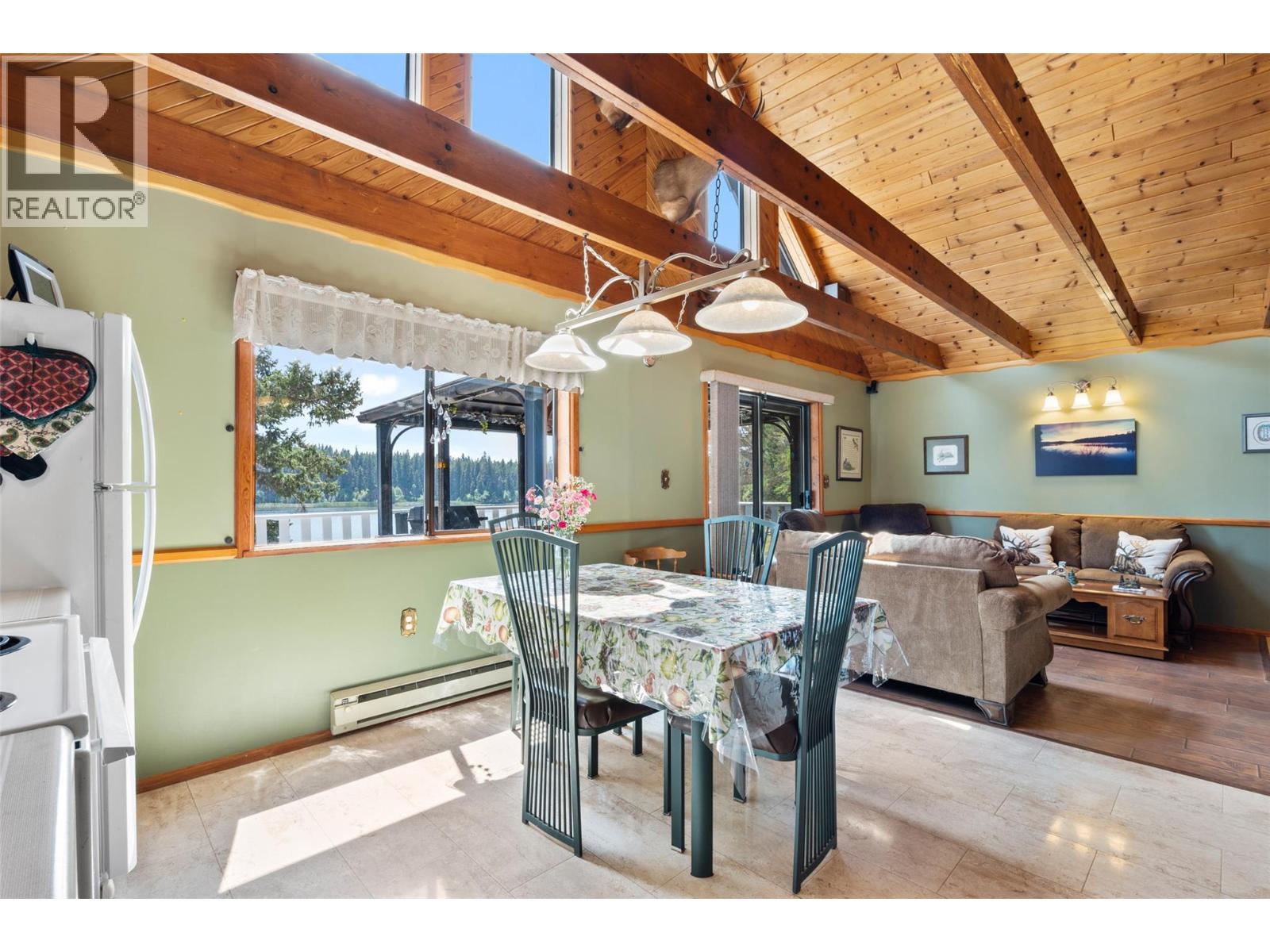5048 Lauder Road Property Photo 12