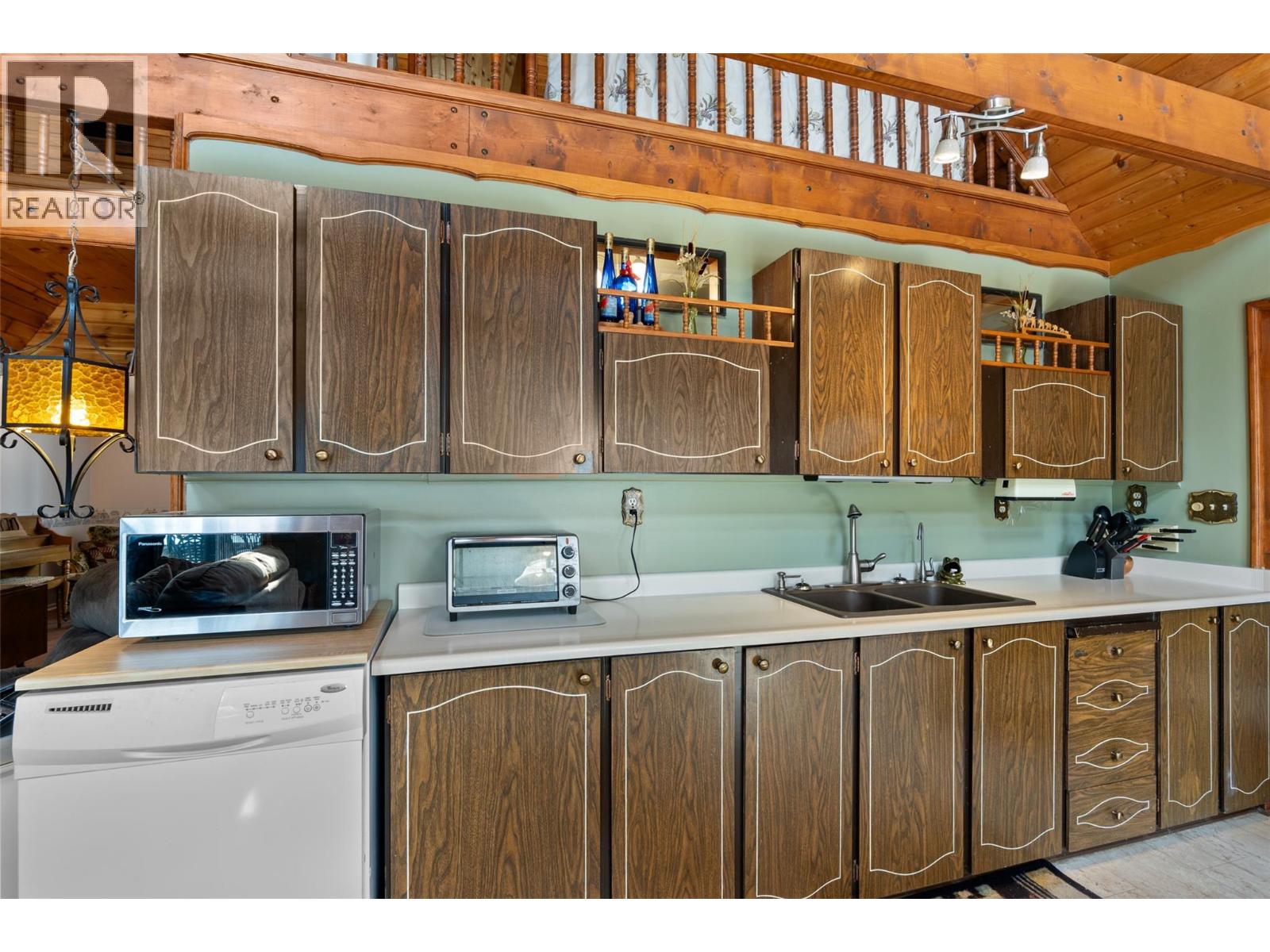 5048 Lauder Road Property Photo 15