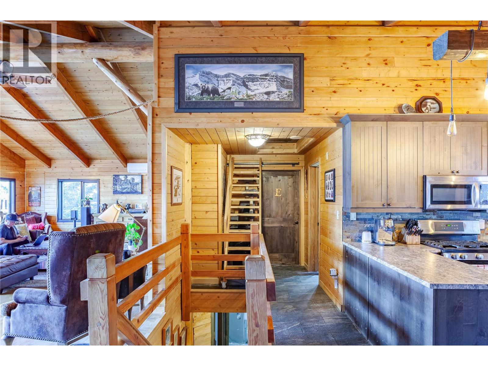 5572 Oyama Lake Road Property Photo 15