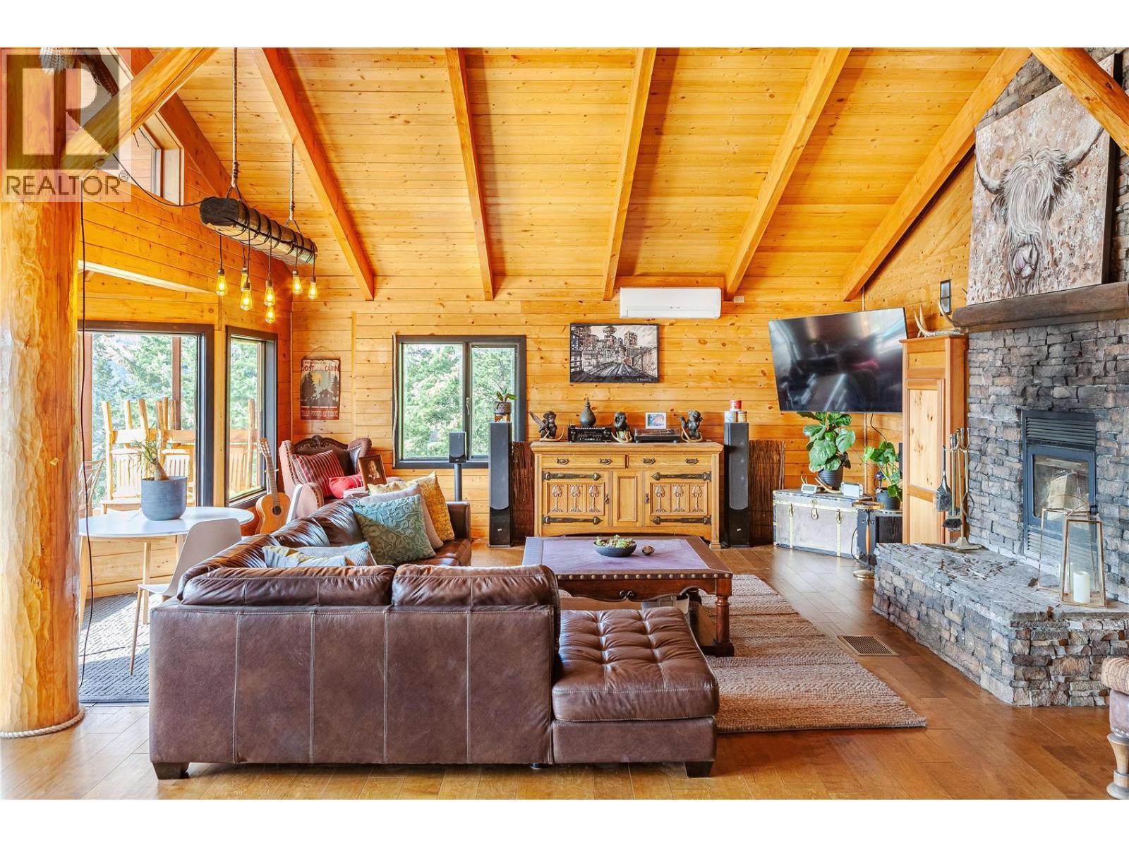 5572 Oyama Lake Road Property Photo 24