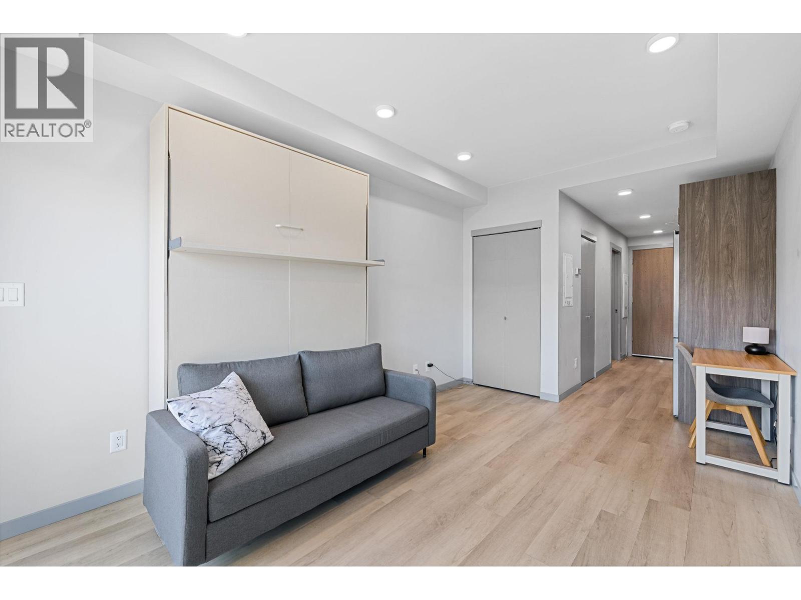 345 Dougall Road N Unit# 320 Property Photo 1