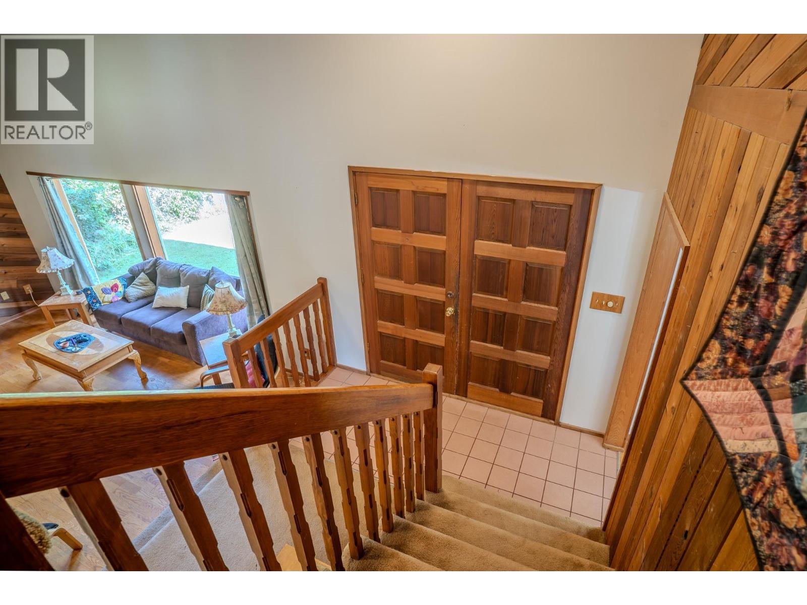 4289 Dunsmuir Road Property Photo 9
