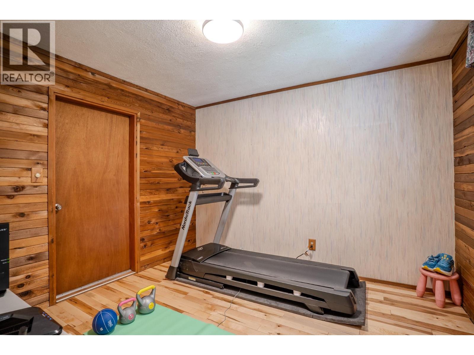4289 Dunsmuir Road Property Photo 20