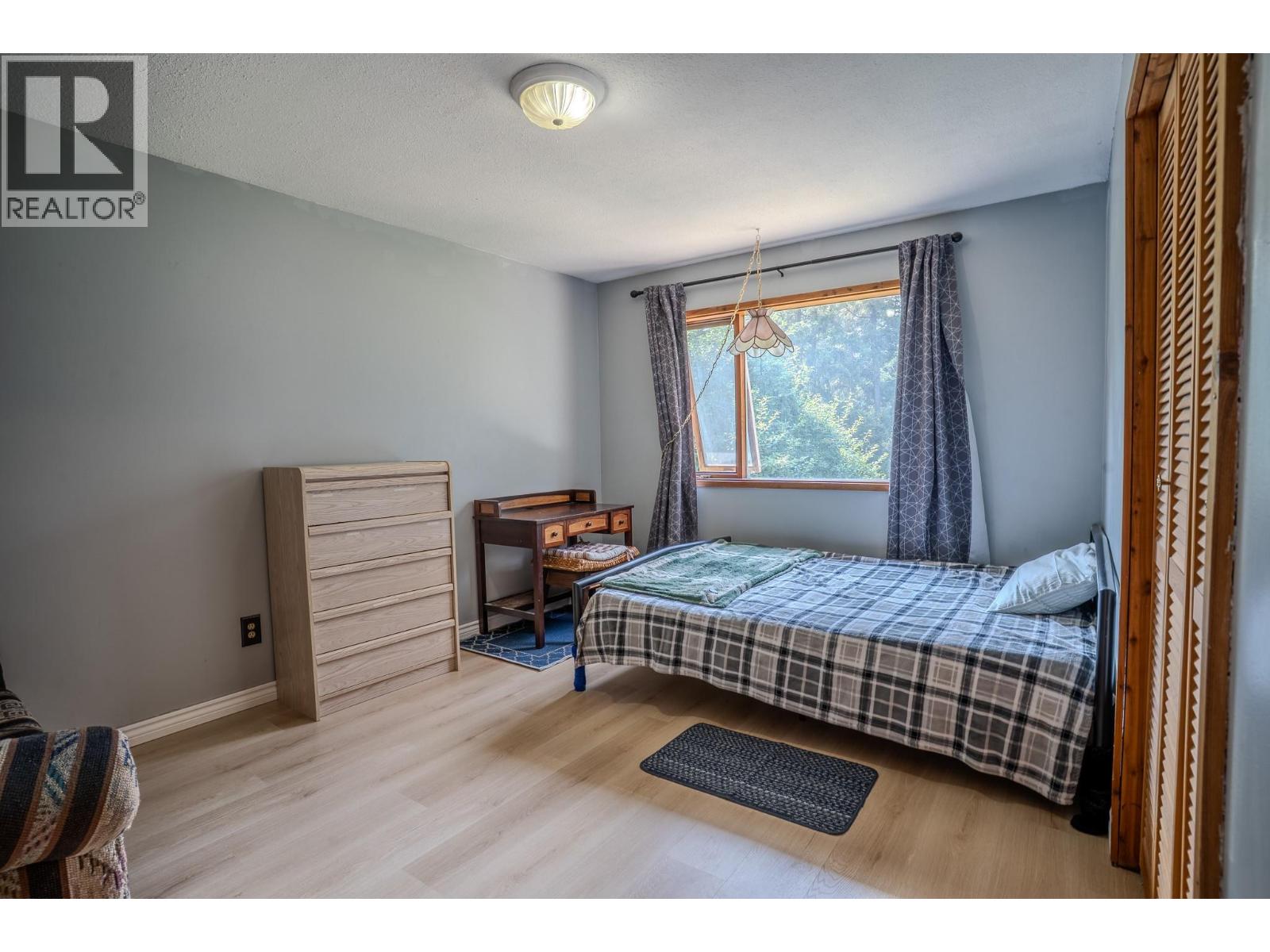 4289 Dunsmuir Road Property Photo 28