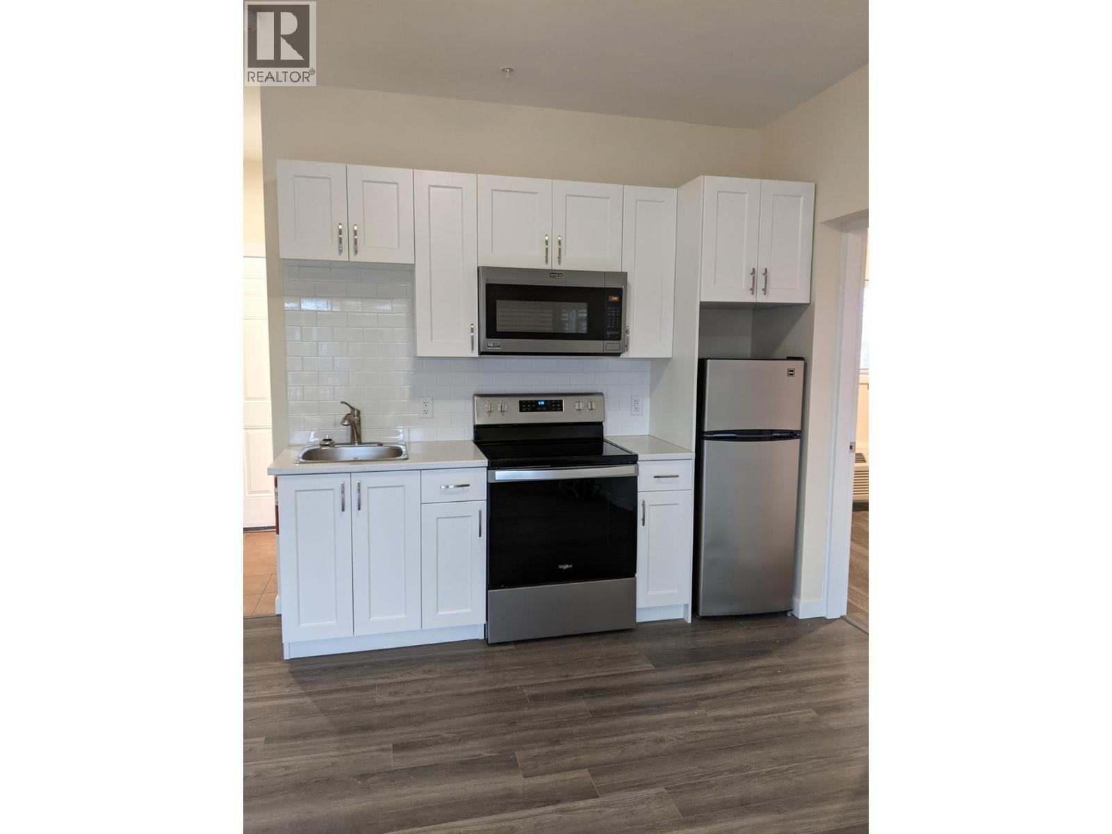 6203 Willow Avenue Property Photo 17