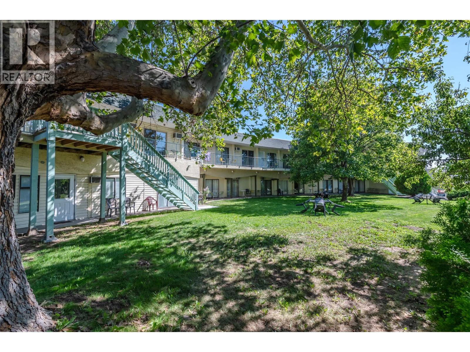 6203 Willow Avenue Property Photo 36